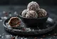 Куглице са какаом и кокосом сервиране